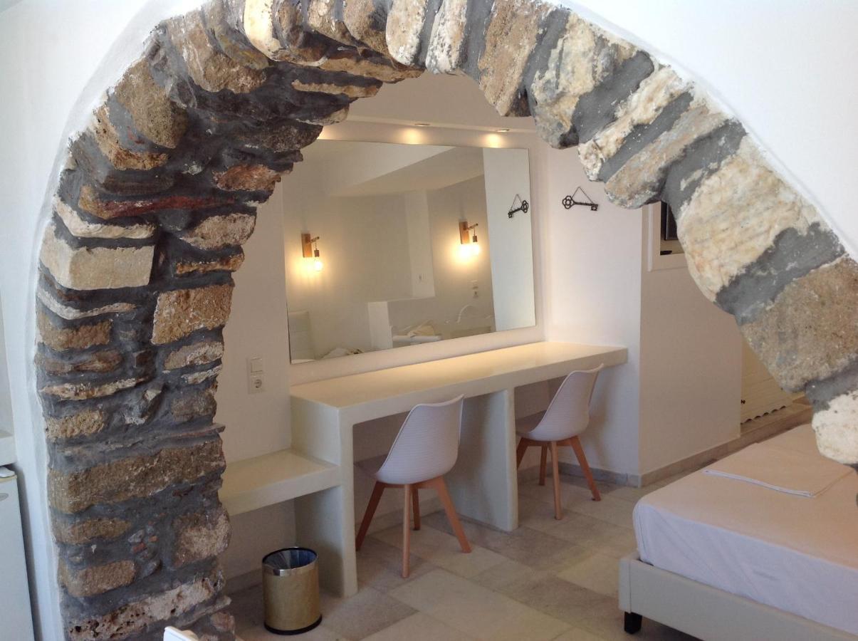 Hotel Anixis Naxos City Bagian luar foto