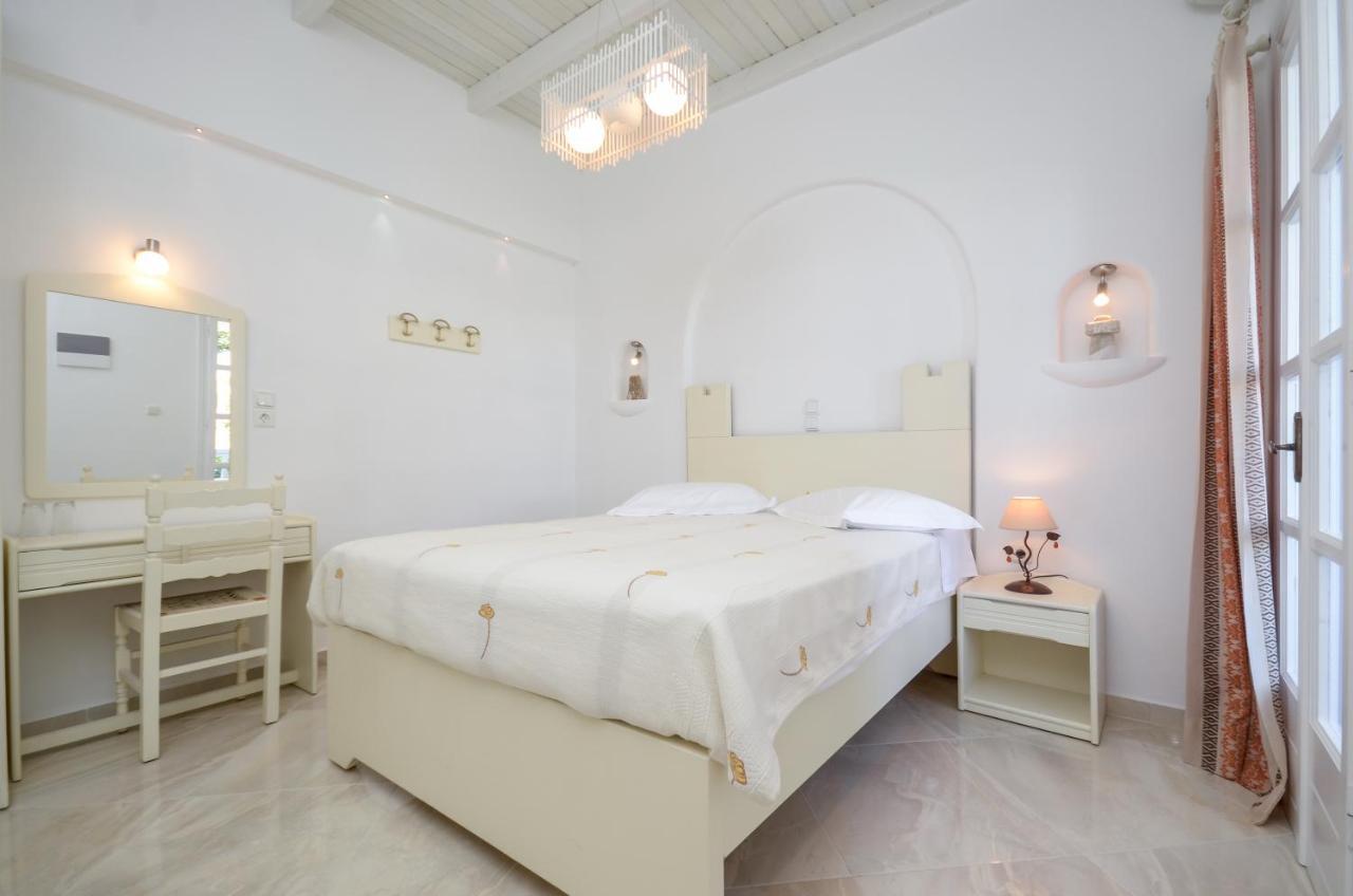 Hotel Anixis Naxos City Bagian luar foto