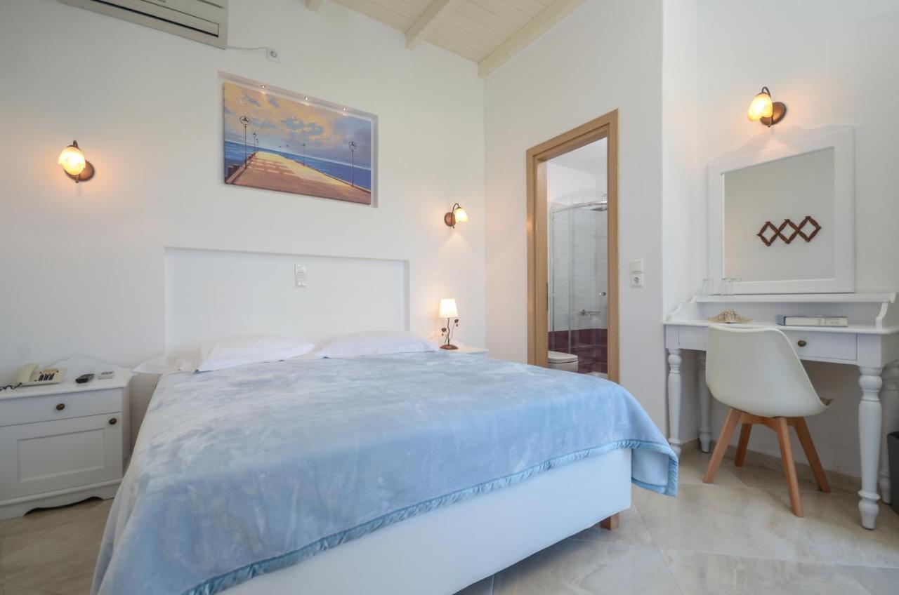 Hotel Anixis Naxos City Bagian luar foto